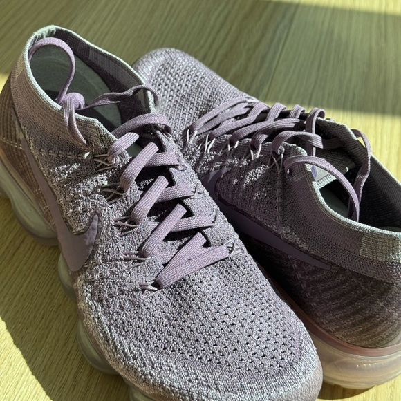 Nike Air VaporMax Shoes - Picture 1 of 11